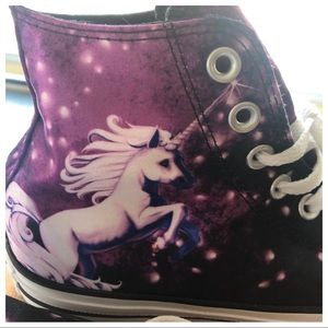 Super awesome purple unicorn Converse!